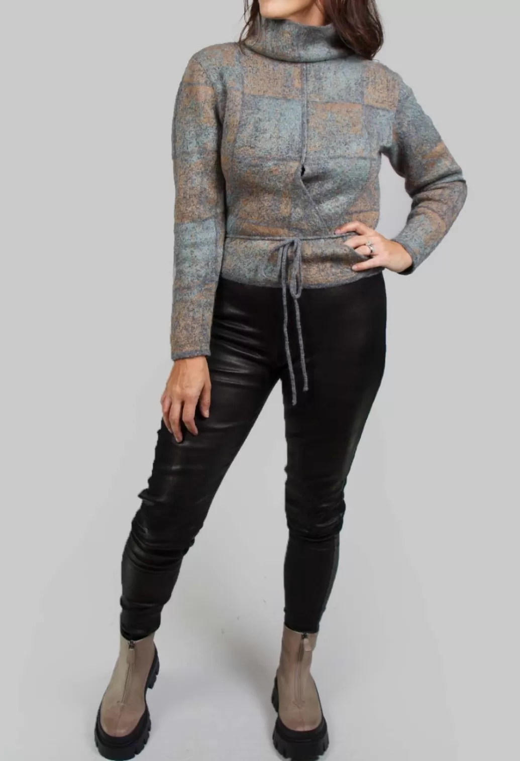 Jumpers^Sarah Pacini High Neck Jumper With Check Design In Grey Multicolour