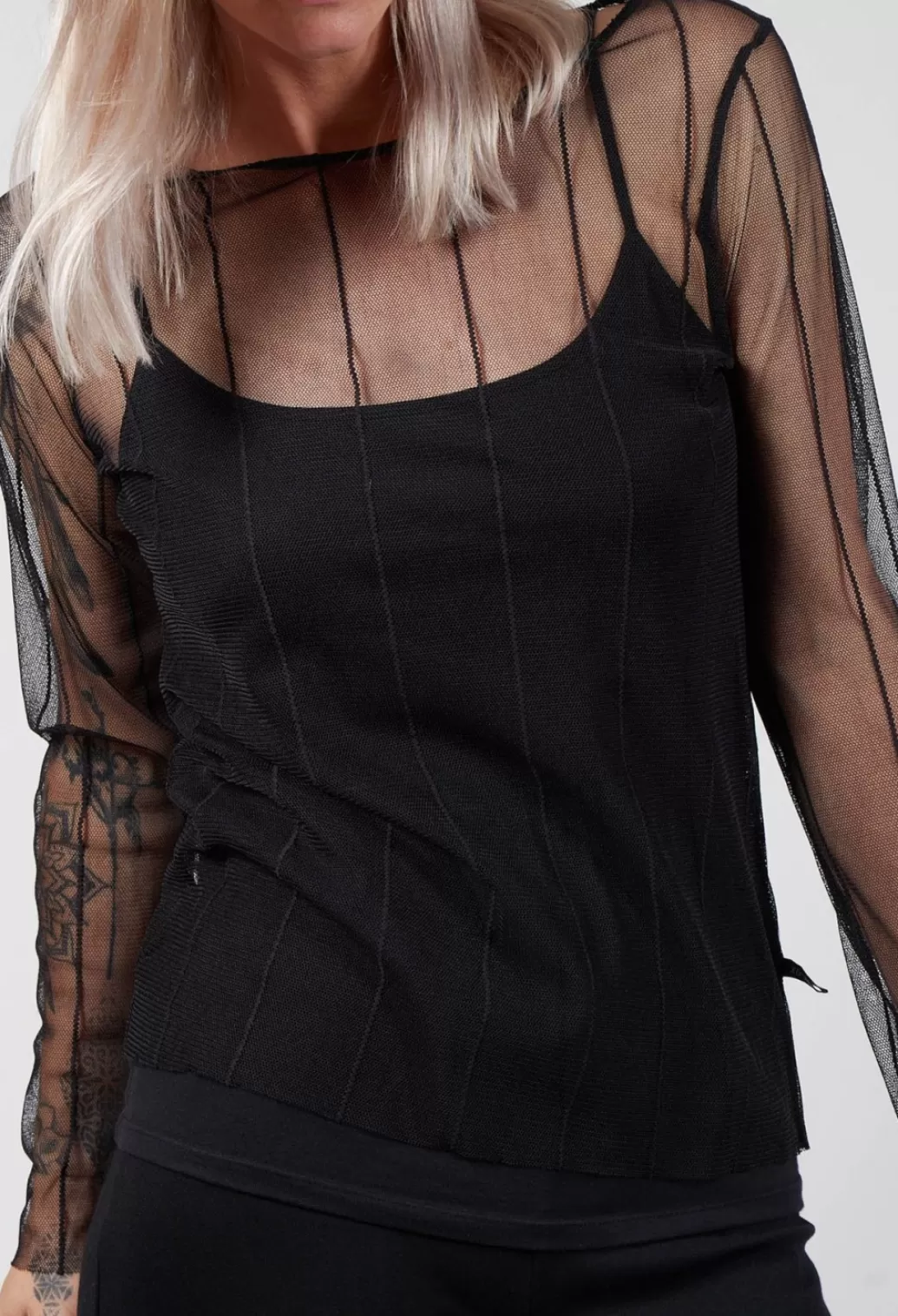Shirts & Blouses^Xenia Design Long Sleeved Olif Net Top With Round Neck In Black