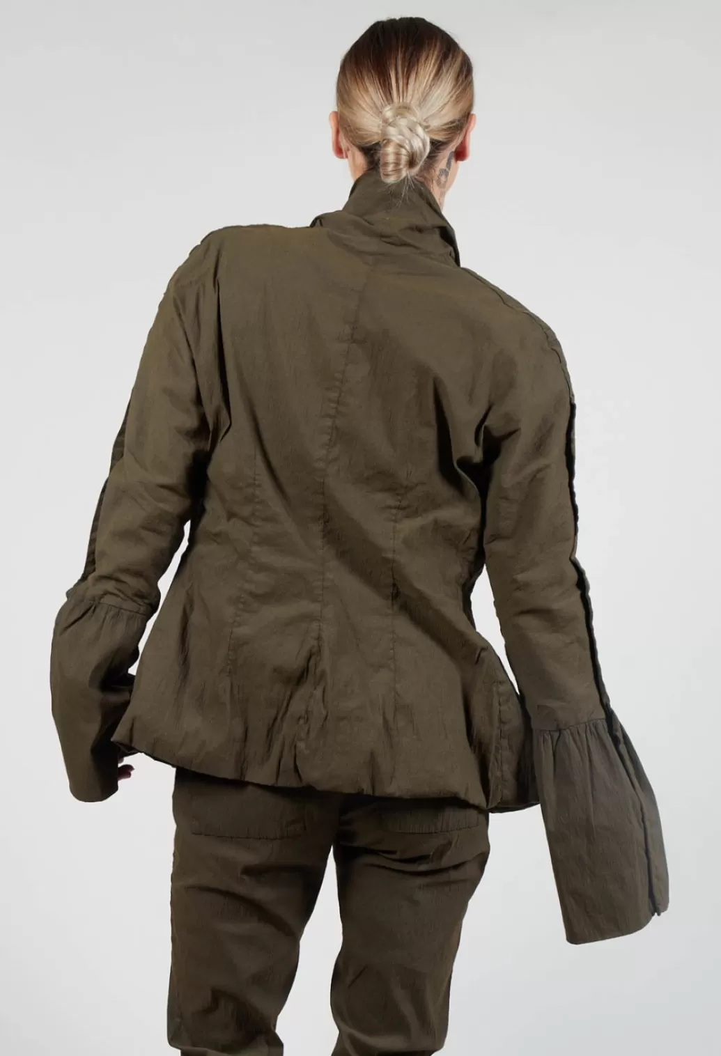 Jackets^Rundholz Dip Ruched Fabric Collar Jacket With Statement Sleeves In Khaki